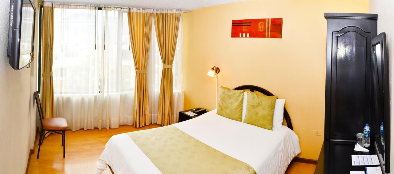 Hotel Montecarlo Ibarra Esterno foto